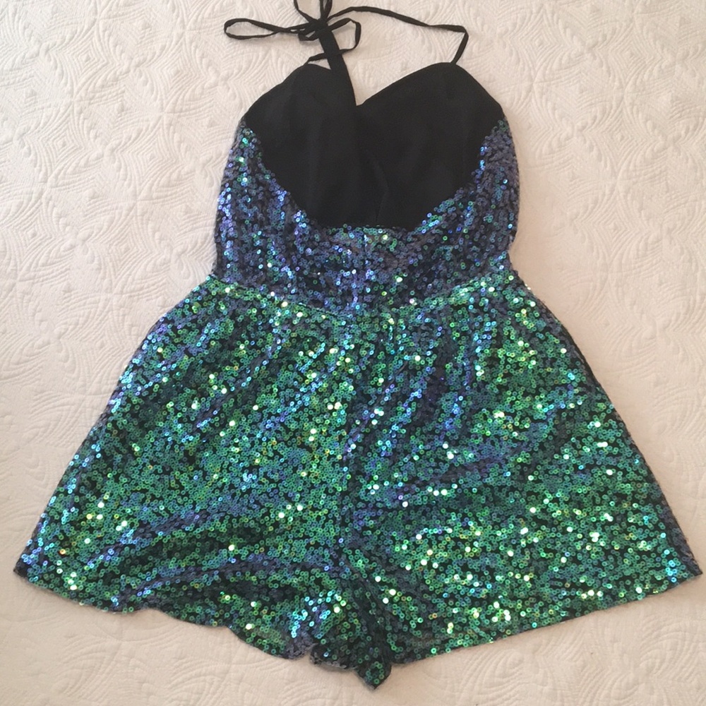 Sequin Halter Romper By Bcbgeneration Size Medium - image 4